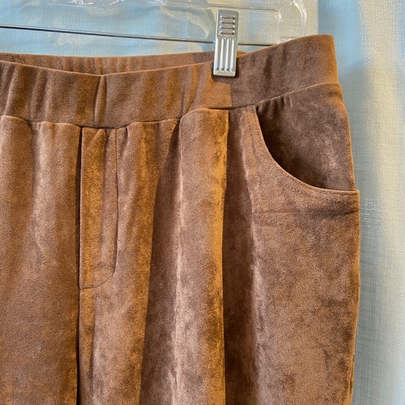 Faux Suede bootleg Pant - Picture 4 of 4